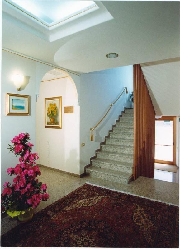 Hotel 2000 فابريانو المظهر الخارجي الصورة