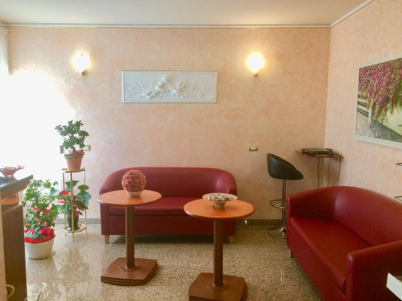 Hotel 2000 فابريانو المظهر الخارجي الصورة